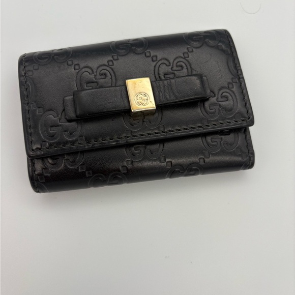 Gucci Accessories - Gucci Black Leather Key Holder with Gold Hardware